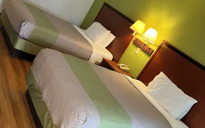 Photo 4 - Econo Lodge Sonora