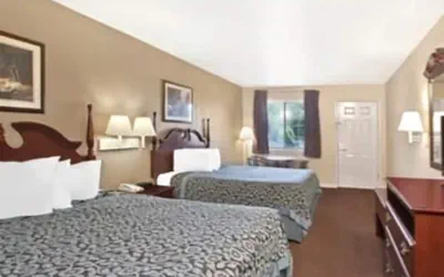 Photo 5 - Days Inn by Wyndham Kerrville