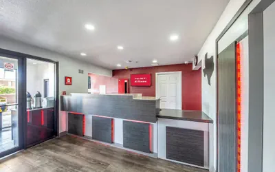 Photo 4 - Red Roof Inn Dallas - Mesquite/ Fair Park NE