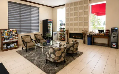 Photo 3 - Ramada by Wyndham Draper