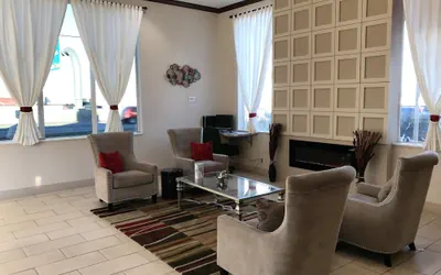 Photo 5 - Ramada by Wyndham Draper