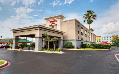 Photo 2 - Hampton Inn Houston Baytown