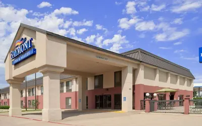 Photo 2 - Baymont by Wyndham Lewisville
