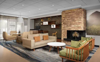 Photo 4 - Fairfield Inn & Suites by Marriott at Dulles Airport