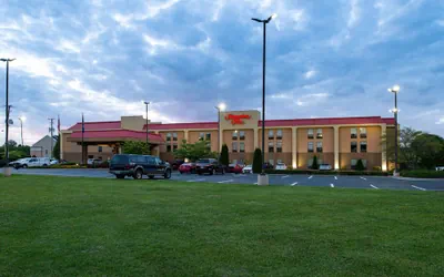 Photo 2 - Hampton Inn Wytheville