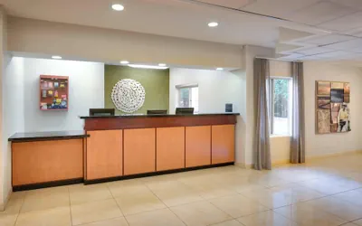 Photo 4 - Fairfield Inn & Suites by Marriott Seattle Bellevue/Redmond