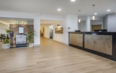 Photo 4 - Best Western Plus Peppertree Airport Inn