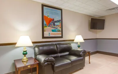 Photo 3 - Howard Johnson by Wyndham Beckley