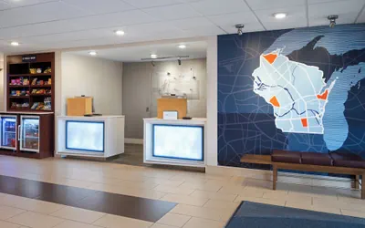 Holiday Inn Express Sheboygan-Kohler by IHG