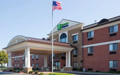 Photo 2 - Holiday Inn Express Sheboygan-Kohler by IHG