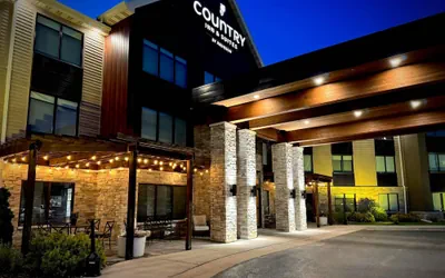 Photo 2 - Country Inn & Suites by Radisson, Appleton Airport - Fox River Mall Area