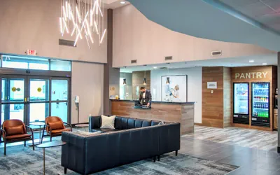 Photo 5 - Four Points by Sheraton Appleton