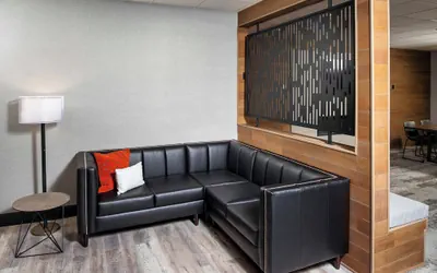 Photo 4 - Four Points by Sheraton Appleton