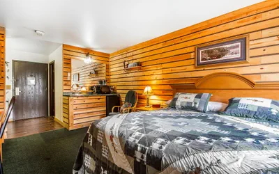 Photo 4 - Rodeway Inn & Suites Madison East