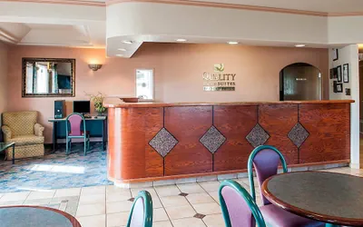 Photo 4 - Quality Inn & Suites Las Cruces - University Area