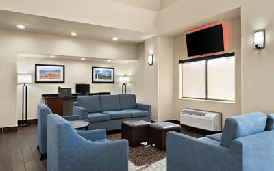 Photo 4 - Comfort Suites University Las Cruces