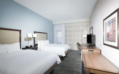 Photo 4 - Hampton Inn Mount Airy