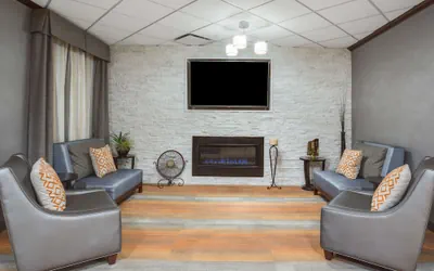 Photo 4 - Hampton Inn Pittsburgh/West Mifflin