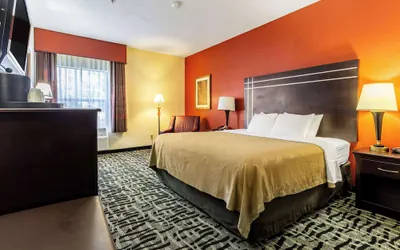 Photo 2 - Quality Inn Texas City I-45