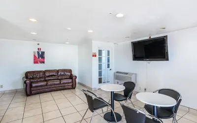Photo 4 - Motel 6 San Marcos, TX - North