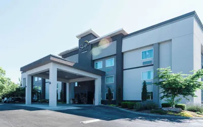 Photo 2 - Sleep Inn & Suites Knoxville West