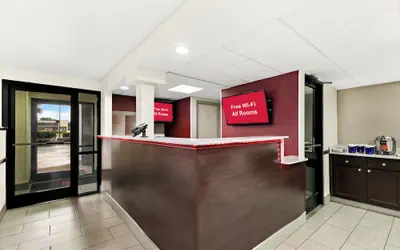 Photo 4 - Red Roof Inn & Suites Duncan