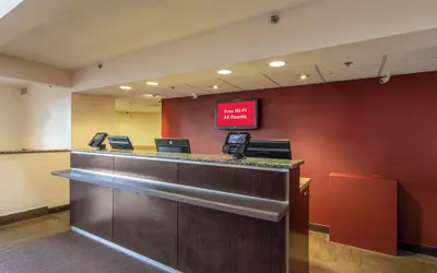 Photo 4 - Red Roof Inn PLUS+ El Paso East