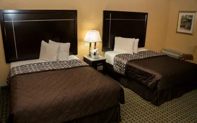 Photo 4 - California Inn