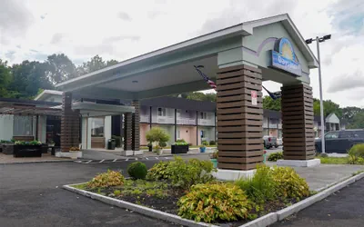Photo 2 - Days Inn by Wyndham Southington