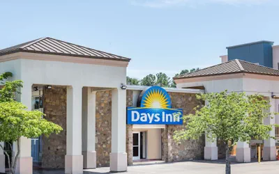 Photo 2 - Days Inn by Wyndham Charlottesville/University Area
