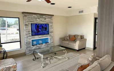 Photo 2 - Days Inn & Suites by Wyndham Opelousas
