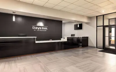 Photo 3 - Days Inn by Wyndham McComb MS
