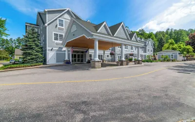Photo 2 - Comfort Inn & Suites North Conway