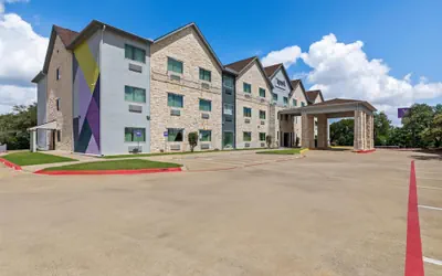 Photo 2 - Spark by Hilton Round Rock