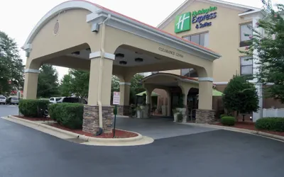 Photo 2 - Holiday Inn Express Hotel & Suites SANFORD by IHG