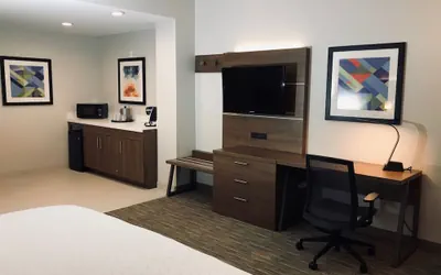 Photo 5 - Holiday Inn Express Fremont-Milpitas Central by IHG