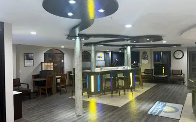 Photo 2 - Days Inn by Wyndham Fayetteville