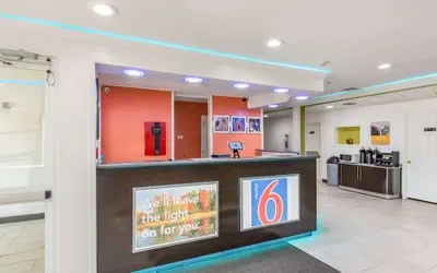 Photo 5 - Motel 6 Gastonia, NC