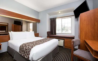 Photo 5 - Microtel Inn & Suites by Wyndham Garland/Dallas