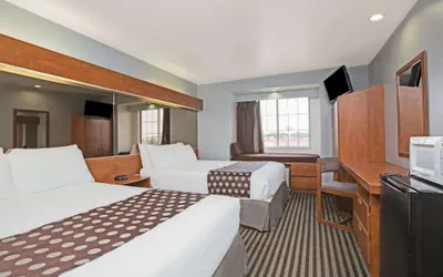 Photo 2 - Microtel Inn & Suites by Wyndham Garland/Dallas