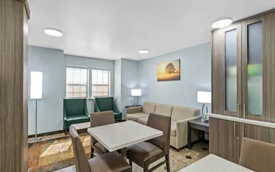 Photo 5 - Quality Inn & Suites North Mesquite I-30