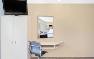 Photo 5 - Microtel Inn & Suites By Wyndham Clear Lake