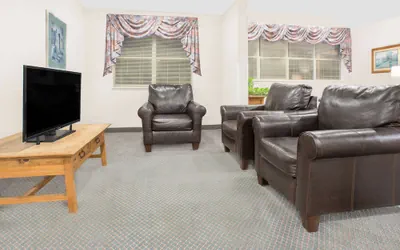 Photo 2 - Microtel Inn by Wyndham Broken Bow