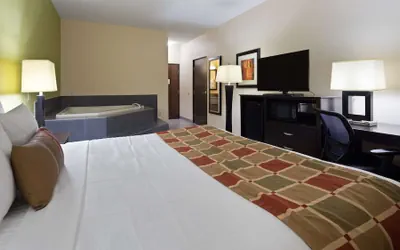 Photo 5 - Best Western Plus Huntersville Inn & Suites Near Lake Norman