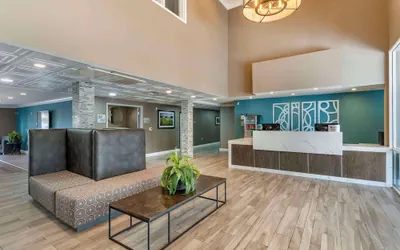 Photo 4 - Best Western Plus Vineyard Inn