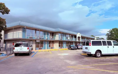 Discovery Inn Lafayette Airport I-10