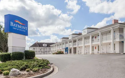 Photo 2 - Baymont by Wyndham Hickory