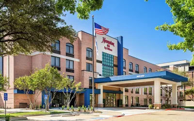 Photo 2 - Hampton Inn by Hilton Addison Dallas