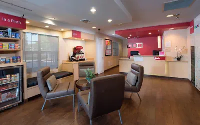 Photo 4 - TownePlace Suites by Marriott Atlanta Alpharetta