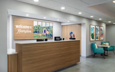 Photo 4 - Hampton Inn Marietta